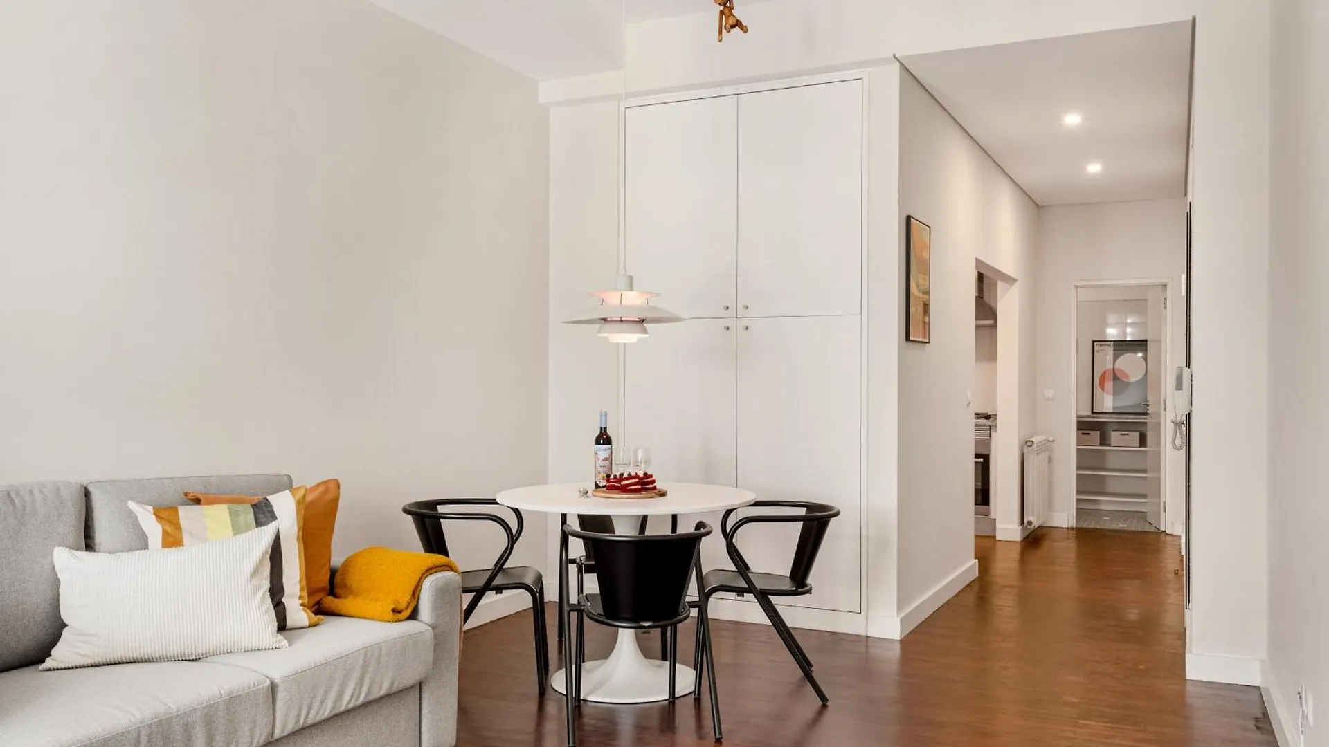 Apartment Chiado Urban Stay Lisbon