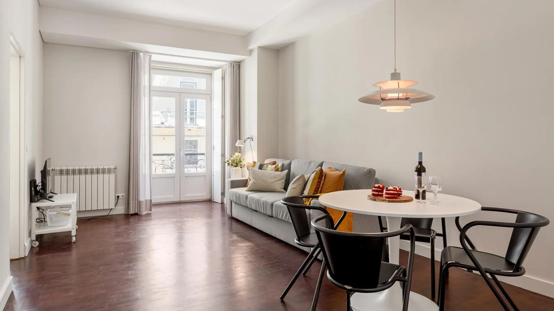 Chiado Urban Stay contacts