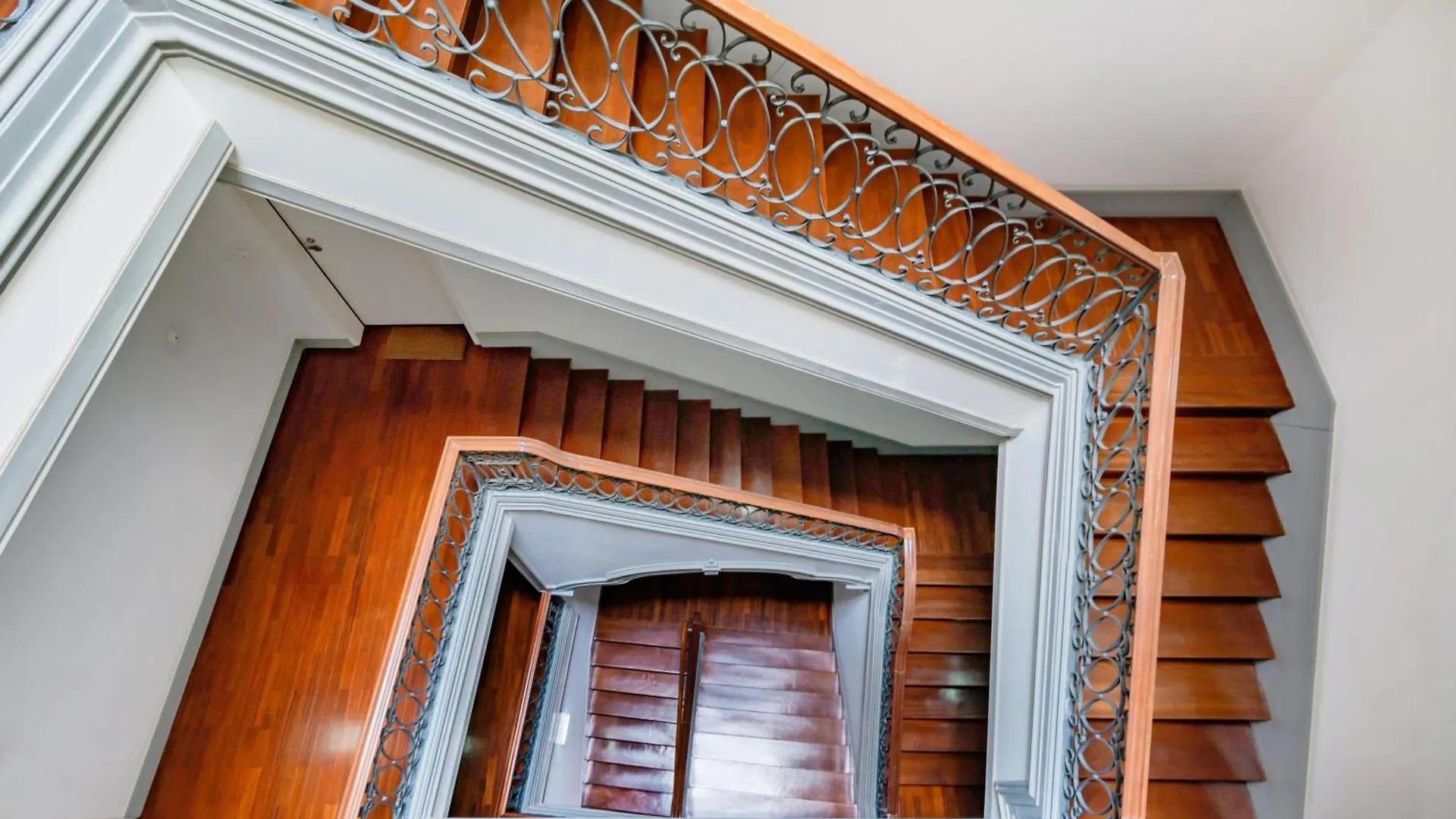 Apartment Chiado Urban Stay Lisbon
